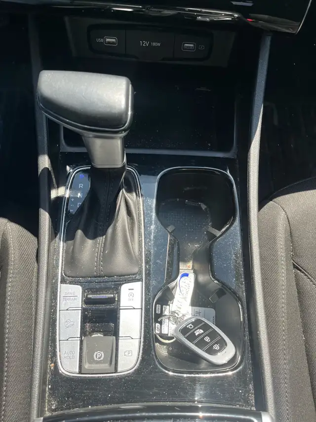 2022 Hyundai Tucson AWD - Photo 3