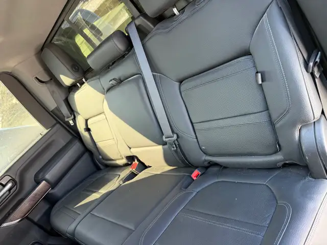 2021 GMC Sierra 3500 HD Extended Cab & Chassis - Photo 2