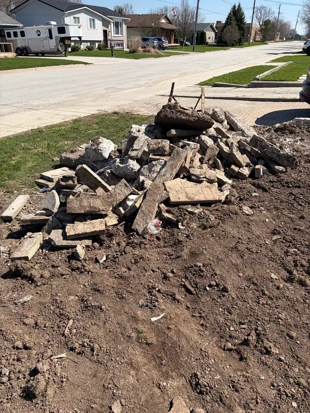 FREE Clean Fill - Concrete, Patio Stones, & Rubble