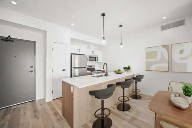 Spacious 2 Bed 2 Bath Located In The Garden City Area! - Photo 3