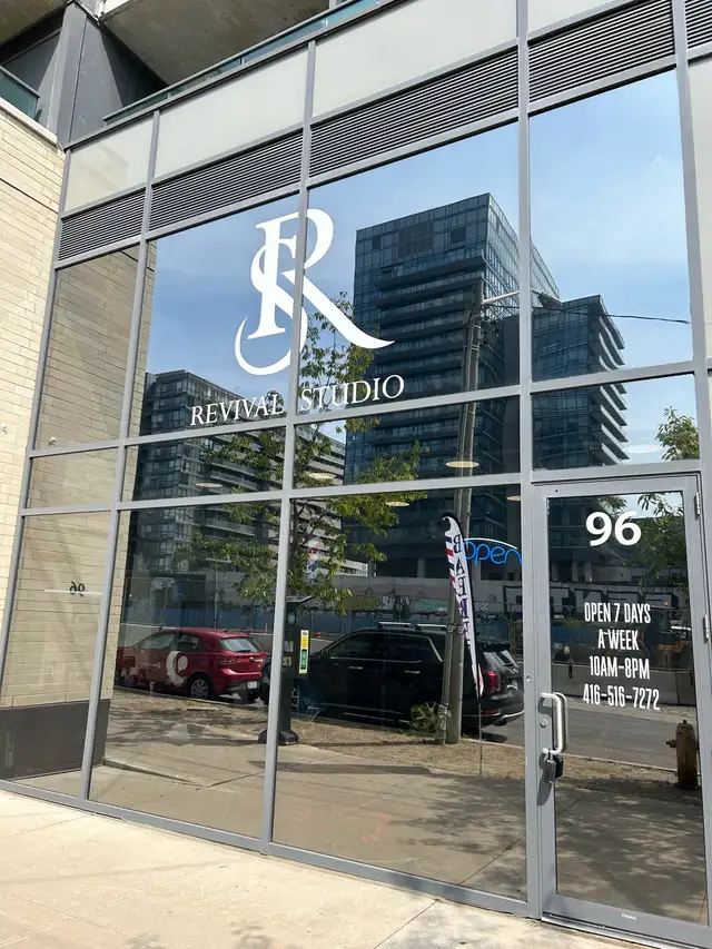 Barber Chair For Rent ( DOWNTOWN TORONTO)