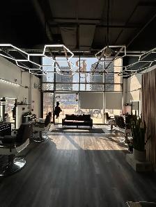Barber Chair For Rent ( DOWNTOWN TORONTO) - Photo 5