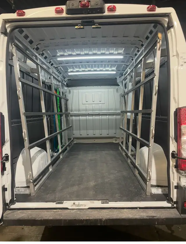 Glass Racks & Roof Racks - Photo 5