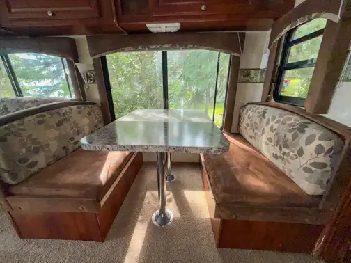 Travel Trailer - Photo 6