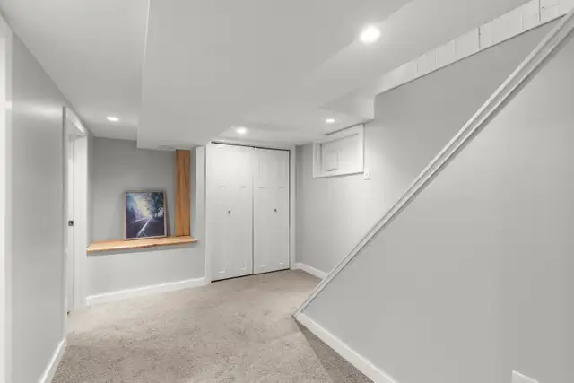 Cute n Cozy 3bdrm 1040sqft 2-Storey nestled on a quiet bay! - Photo 8