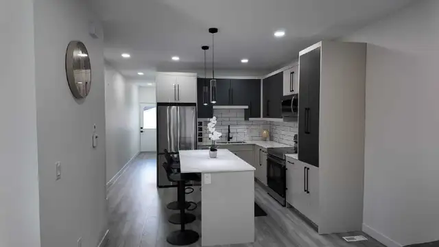 SHORT TERM RENTAL- FULLY FURNISHED HOUSE. - Photo 2