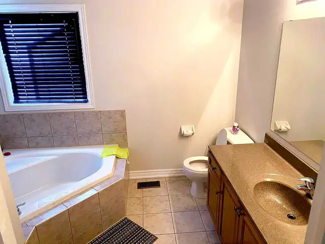 Shared Room for girls rental - Photo 4