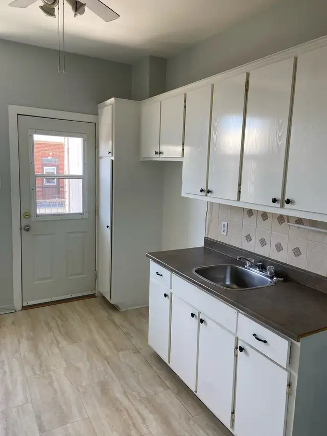 Verdun beau 5 1/2 au 3e étage juillet