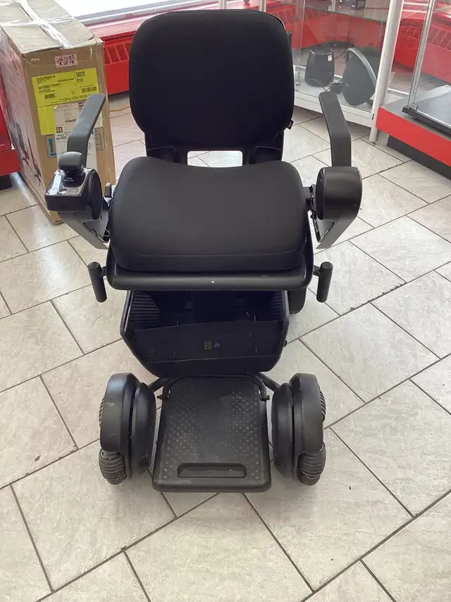 Quadriporteur Whill électrique