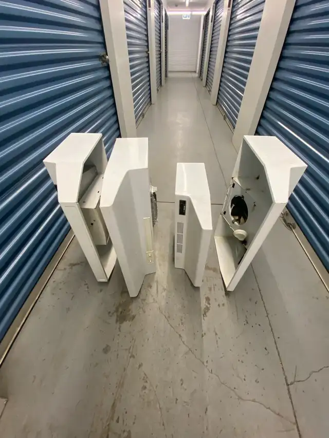 WHITE RANGE HOODS - Photo 4