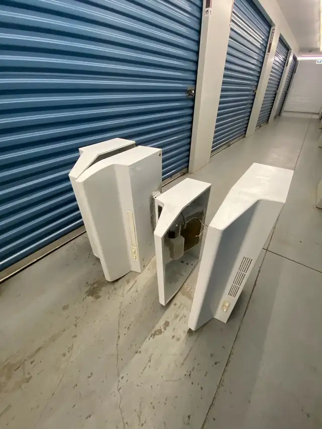 WHITE RANGE HOODS - Photo 8