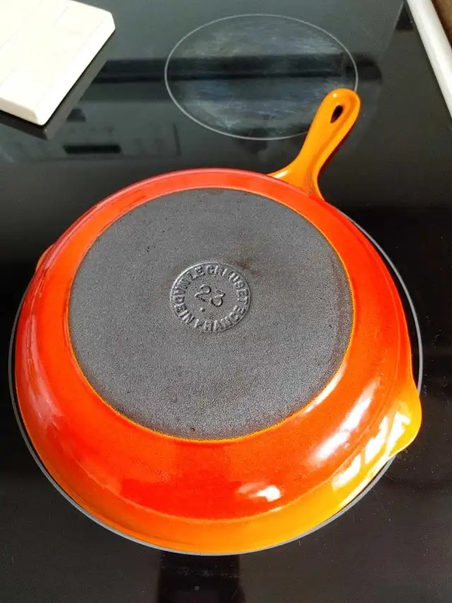 Poêlon ( skillet ) LE CREUSET  # 23 ( fonte émaillée) France - Photo 3