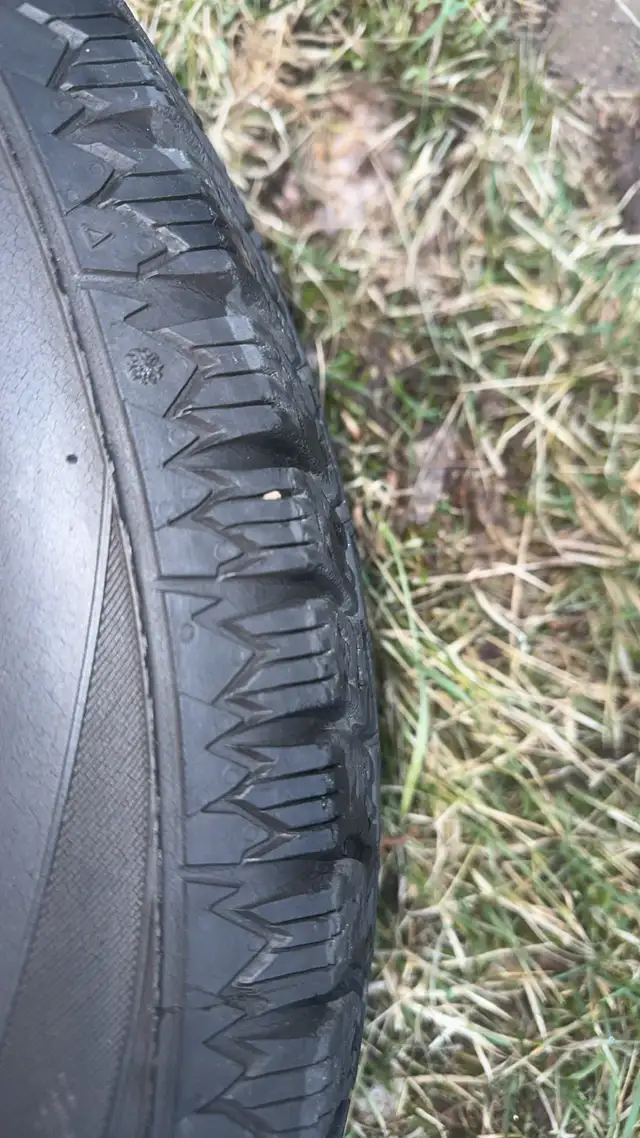 Tire 245/60/R18 - Photo 2