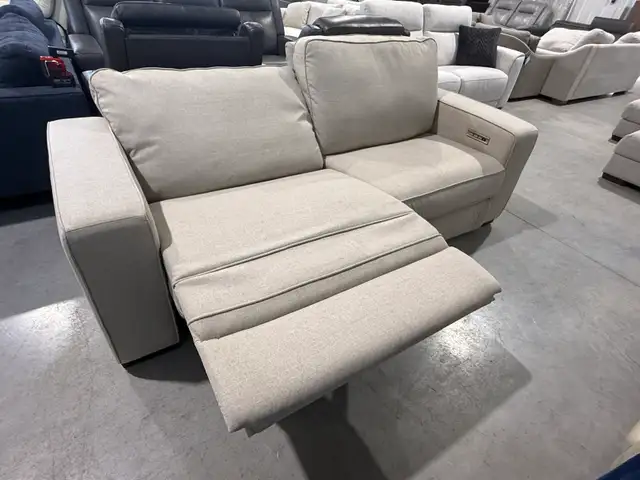 Fabric triple power reclining sofa - Photo 3