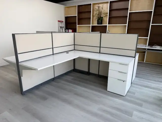 Cubicles/ Teknion TOS 6x6x51' high refreshed stations $699.99