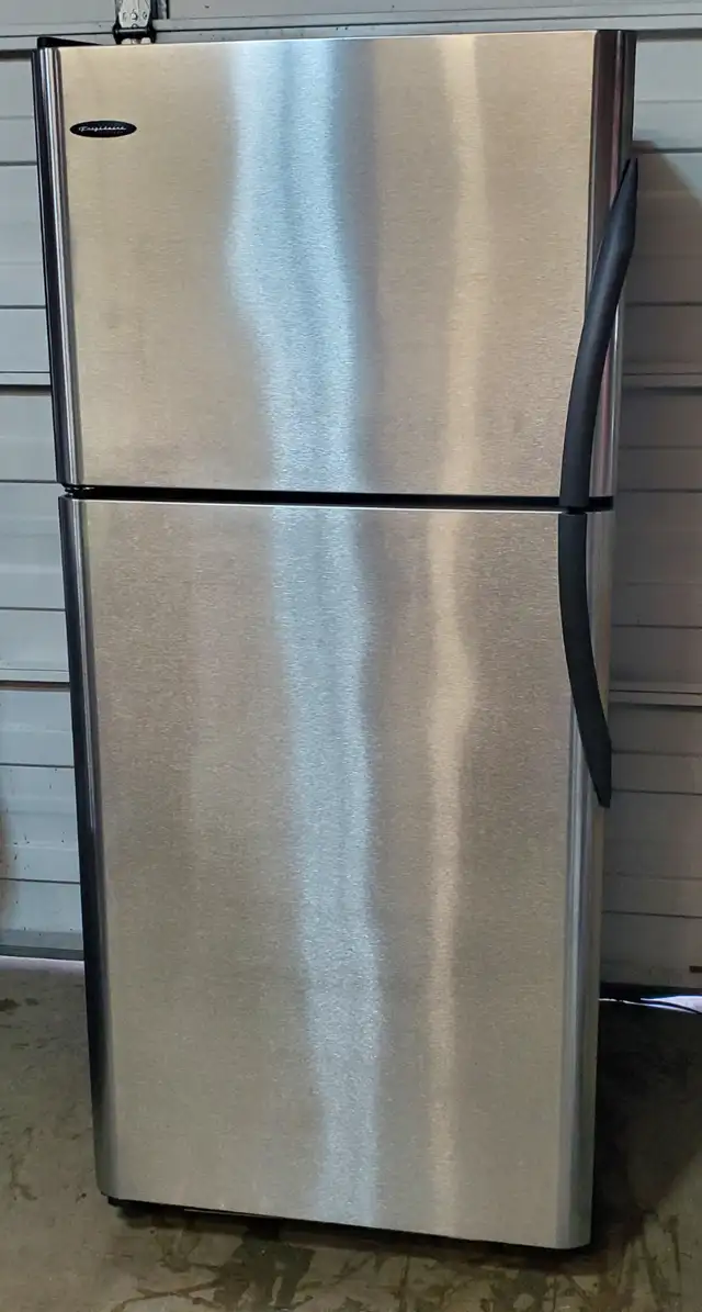 Frigidaire mid size fridge - Very good condition, Stainless cold - Photo 2