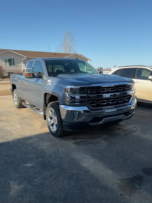 2016 Chev LTZ truck - Photo 2