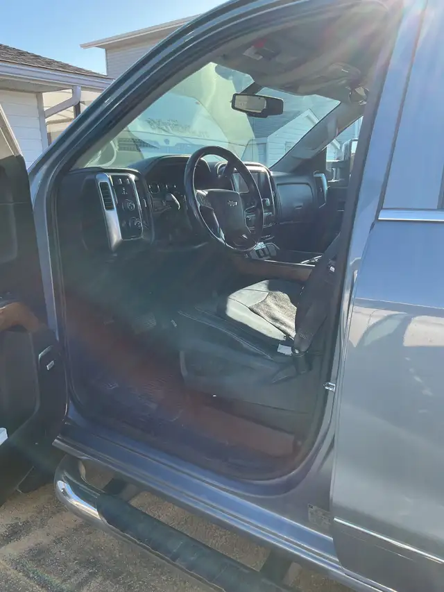 2016 Chev LTZ truck - Photo 6