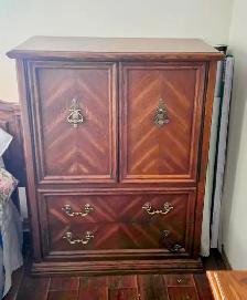 Bedroom Suite for sale