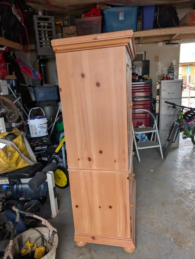 Armoire, broyhill fontana . - Photo 7