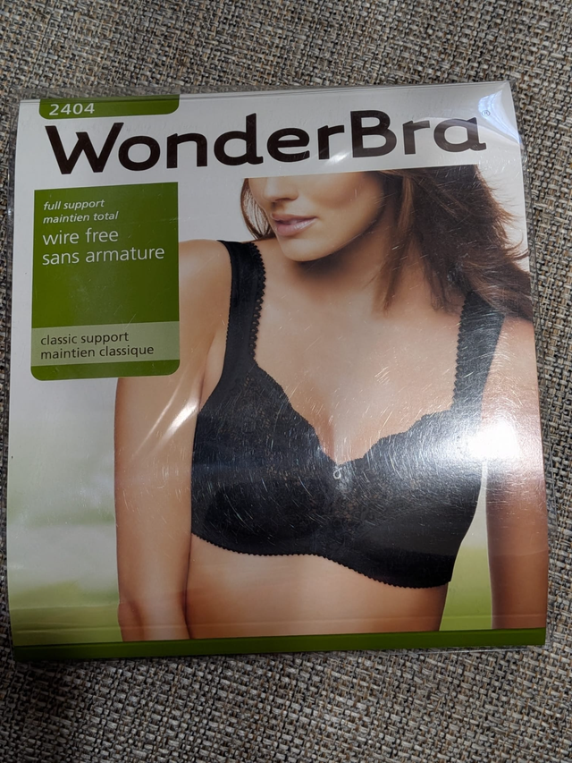 NEW Ladies WonderBra Black Bra 40C Wire Free Classic Support