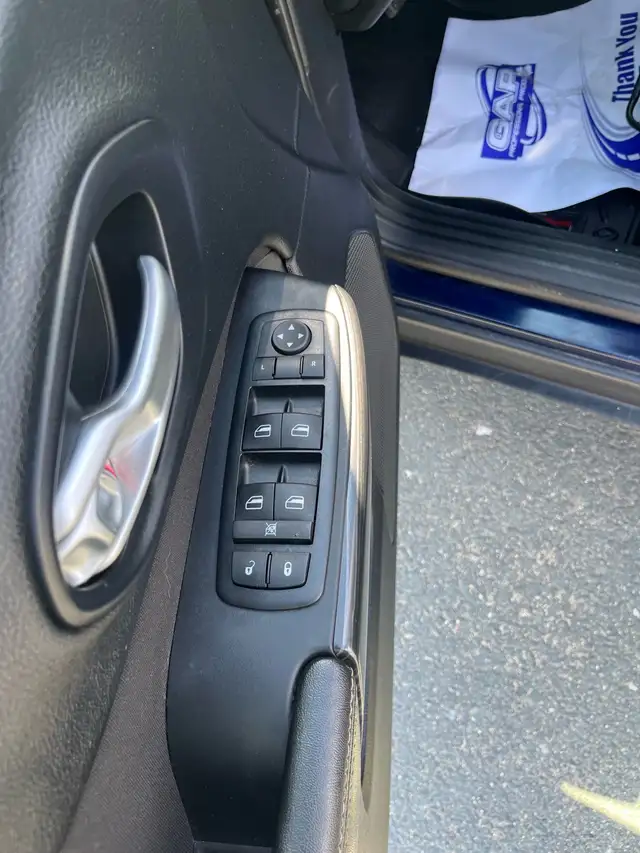 2016 Jeep Cherokee 4X4 - Photo 5