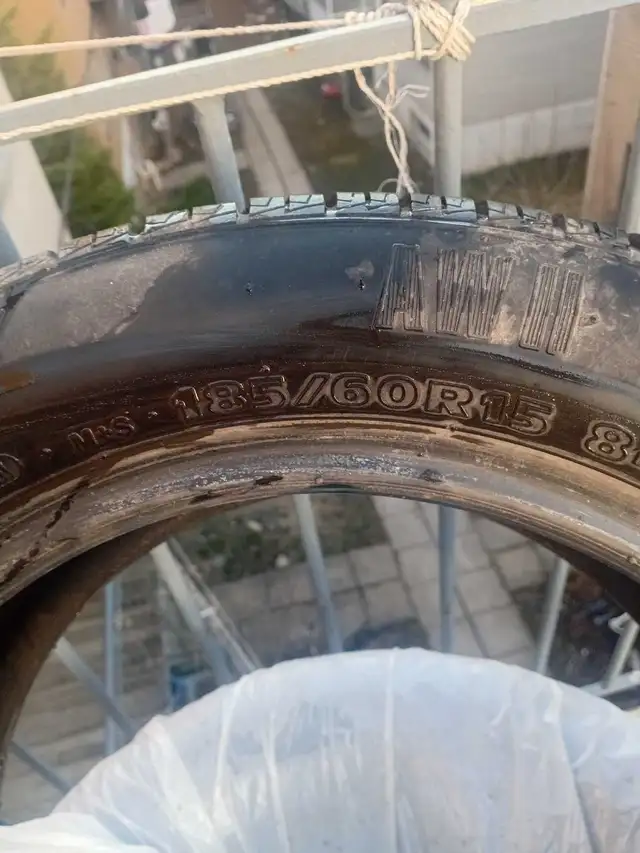 4x 185/60R15 4season en tres bon etat 125$ - Photo 2