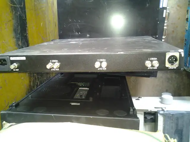 Vislink UltraReceiver LD (ULRX-LD)4K UHD HEVC decoding tons of p - Photo 3