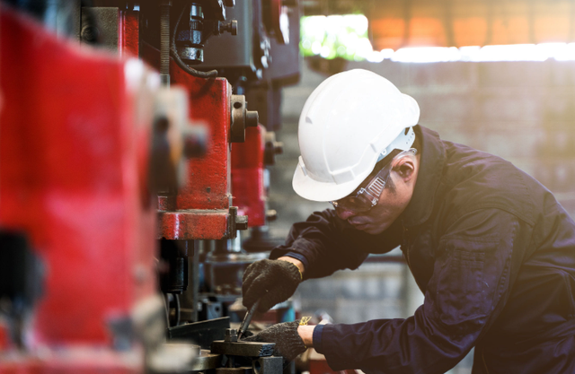 Hiring: Millwright (433A) – Plastic Extrusion