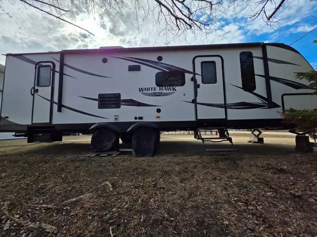 2016 Jayco Whitehawk Travel Trailer - Photo 2