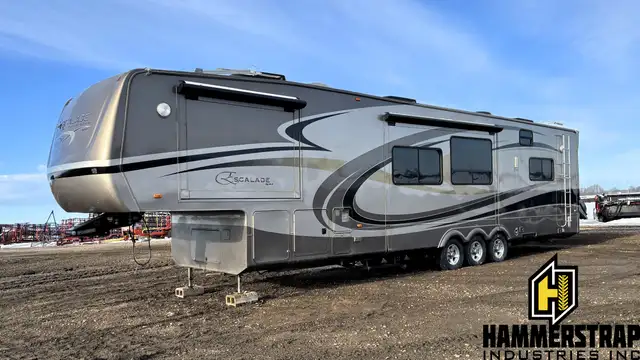 2008 KZ RV Escalade 40 Ft 5th Wheel Toy Hauler Travel Trailer