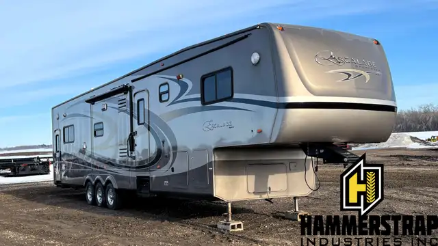2008 KZ RV Escalade 40 Ft 5th Wheel Toy Hauler Travel Trailer - Photo 3