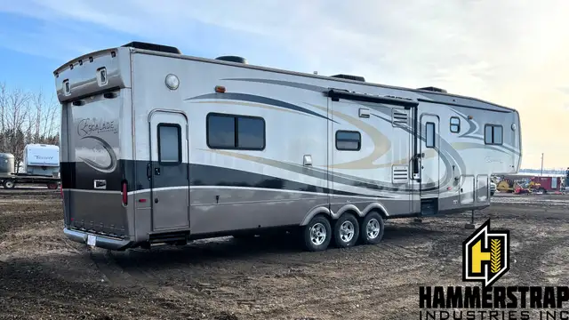 2008 KZ RV Escalade 40 Ft 5th Wheel Toy Hauler Travel Trailer - Photo 8