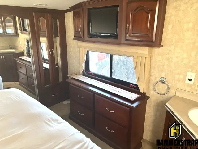 2008 KZ RV Escalade 40 Ft 5th Wheel Toy Hauler Travel Trailer - Photo 12