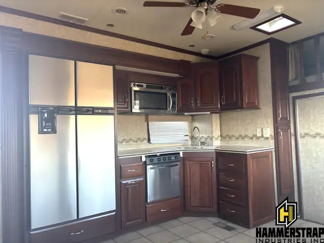 2008 KZ RV Escalade 40 Ft 5th Wheel Toy Hauler Travel Trailer - Photo 16