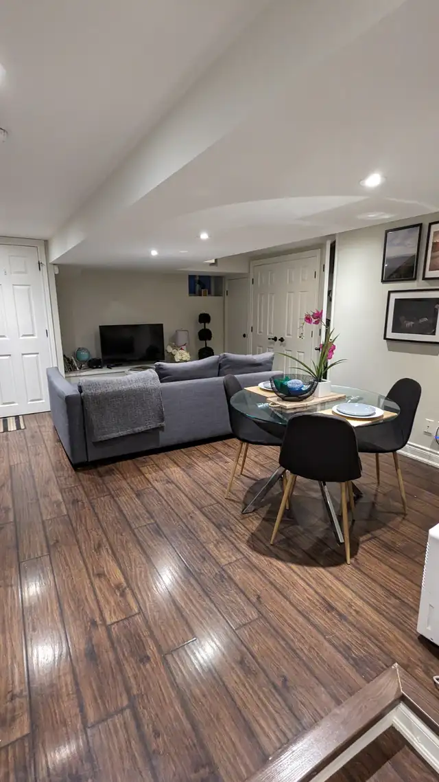 Beautiful 2 Bedroom Basement Apt. - Private Laundry - Patio - Photo 3