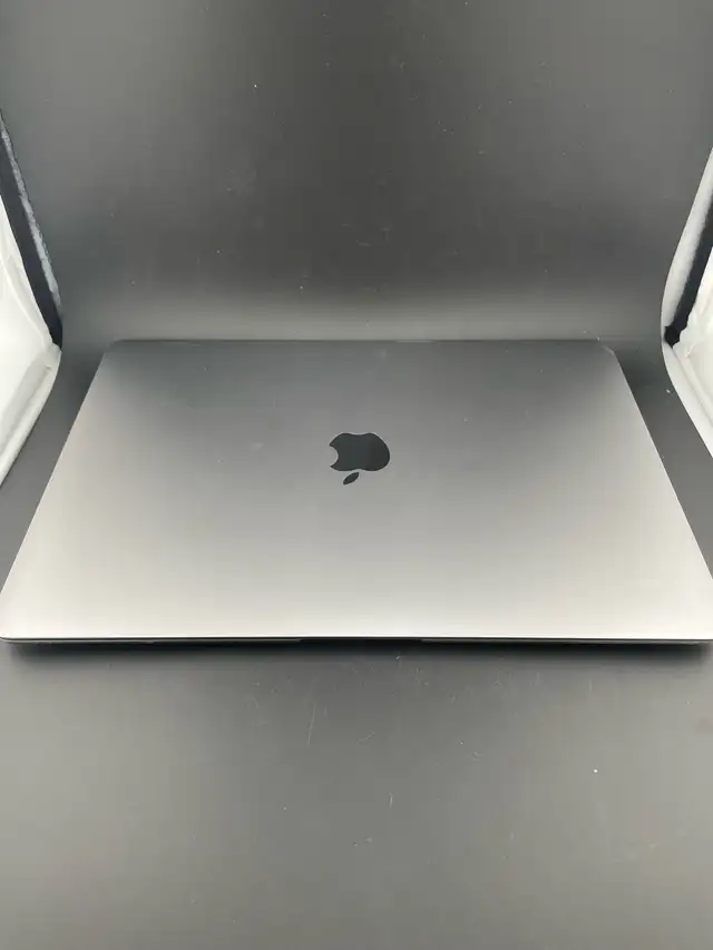MacBook Air 2019 128GB - Photo 2