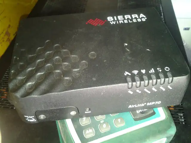 Sierra Wireless / SemTech AirLink MP70 LTE-Advanced Pro Rugged V - Photo 2