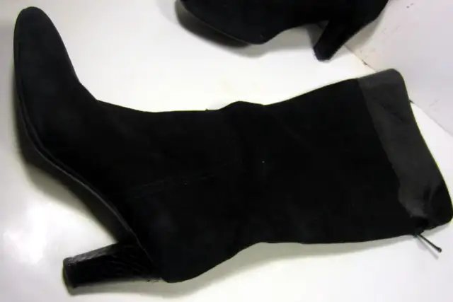 Woman’s Bandolino Back Zippered Suede Boots - Photo 5