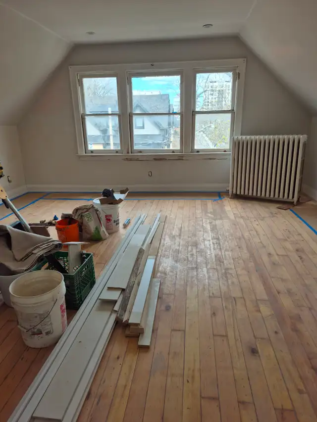 Annex Bright 3 Bedroom 3 Bathroom shared yard June 1st - Photo 4