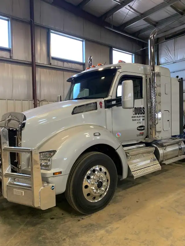 Class 1A driver/fluid hauler wanted