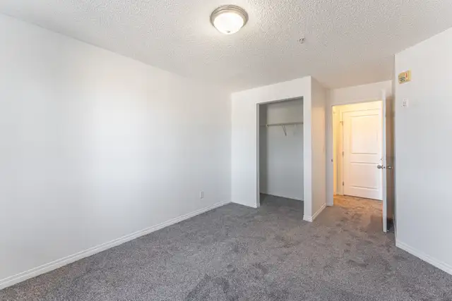 2 Bedroom 2 Bathroom Condo for Renr - Photo 9