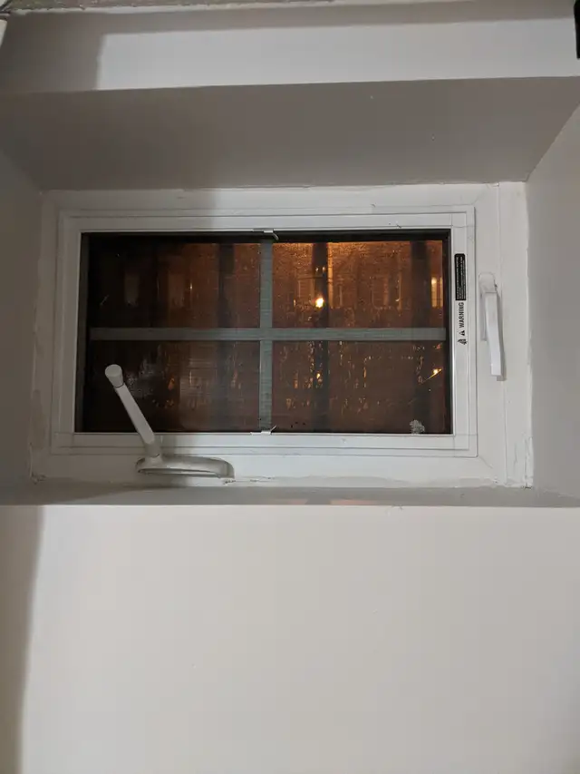 May 1st, Clean Furnished Room, Parking @York University village - Photo 6