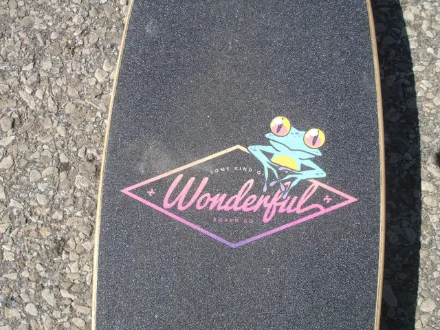 LIKE BRAND NEW 31' SKATEBOARD SOME KIND OF WONDERFUL BRAND! - Photo 4