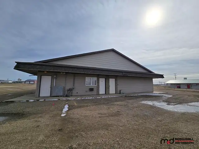 Real Estate Auction - 24-Room Motel - Shaunavon, SK - Photo 3