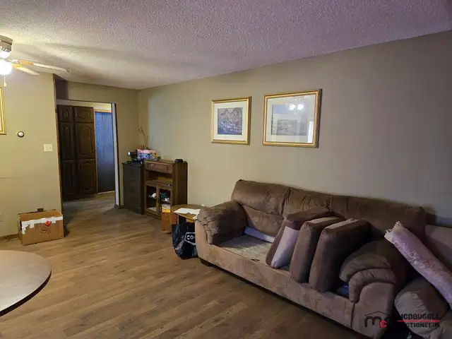 Real Estate Auction - 24-Room Motel - Shaunavon, SK - Photo 8