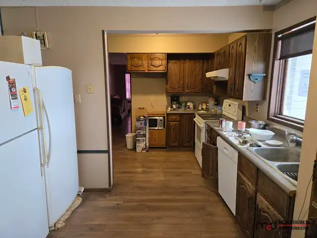 Real Estate Auction - 24-Room Motel - Shaunavon, SK - Photo 9