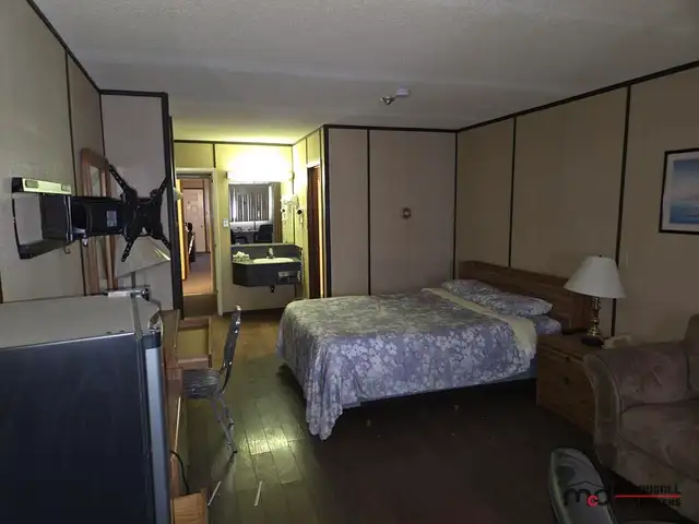 Real Estate Auction - 24-Room Motel - Shaunavon, SK - Photo 10