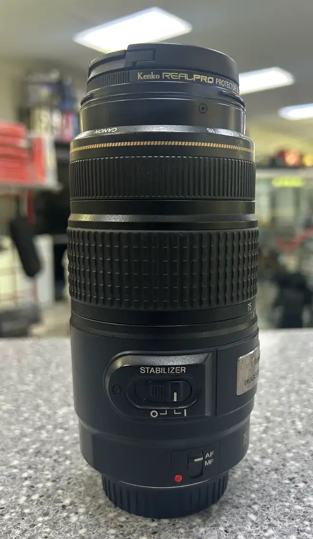 Canon T8i 24MP DSLR 18-55mm Lens