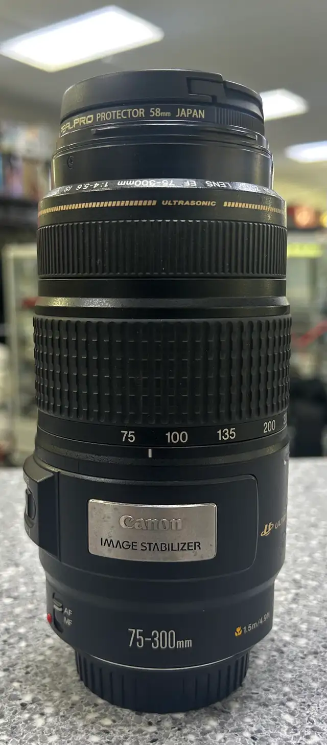 Canon T8i 24MP DSLR 18-55mm Lens - Photo 3